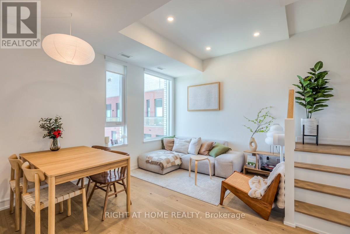 1211 - 3100 Keele Street, Toronto, Ontario  M3M 2H4 - Photo 3 - W13131158
