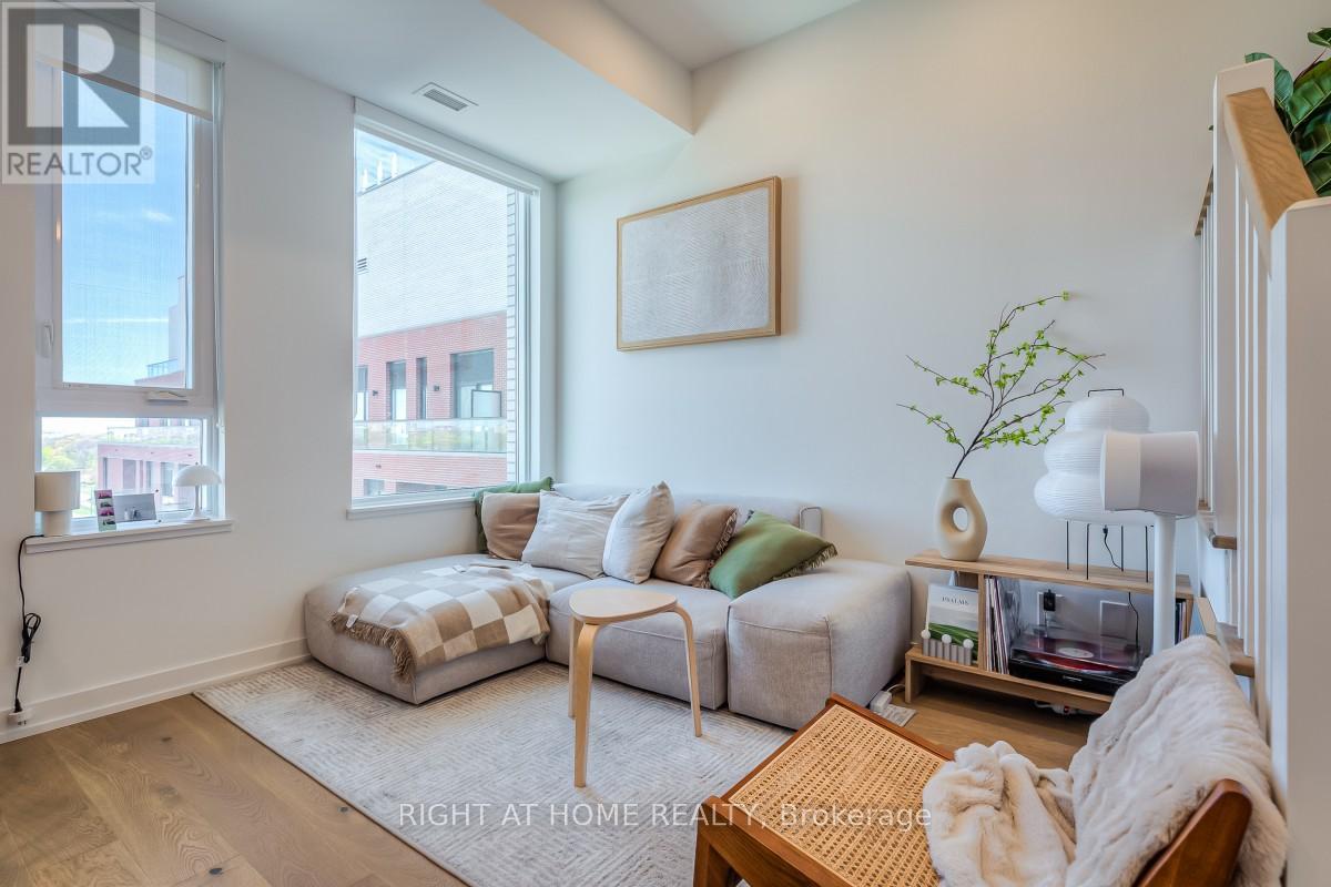 1211 - 3100 Keele Street, Toronto, Ontario  M3M 2H4 - Photo 5 - W13131158