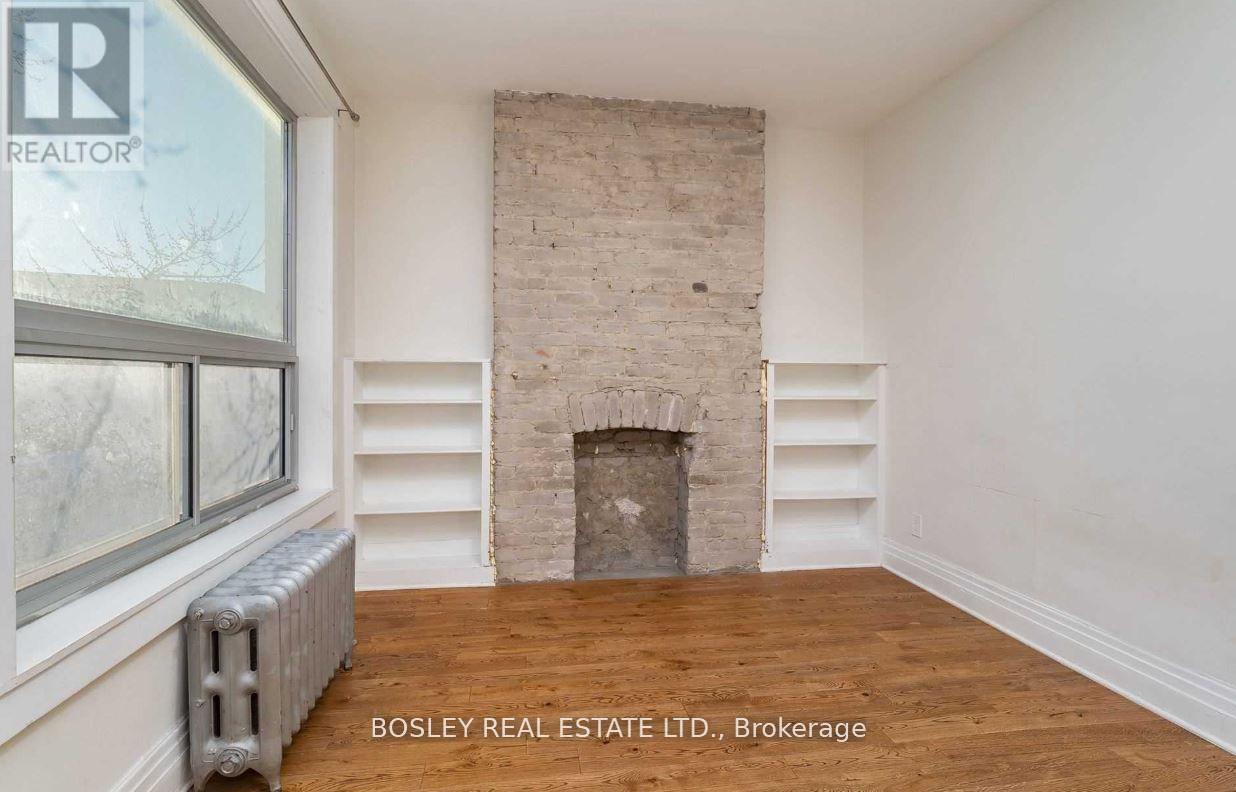 Upper - 2994 Dundas Street W, Toronto, Ontario  M6P 1Z3 - Photo 14 - W13131160