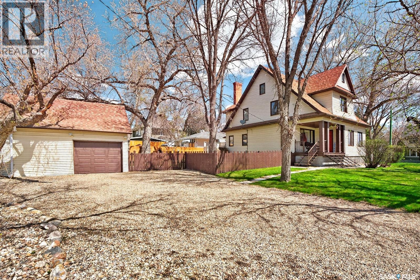1108 Redland Avenue, Moose Jaw, Saskatchewan  S6H 3P3 - Photo 1 - SK036059