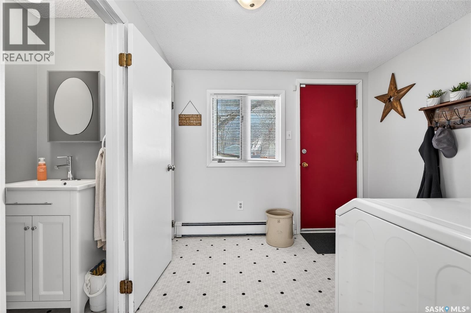 1108 Redland Avenue, Moose Jaw, Saskatchewan  S6H 3P3 - Photo 37 - SK036059