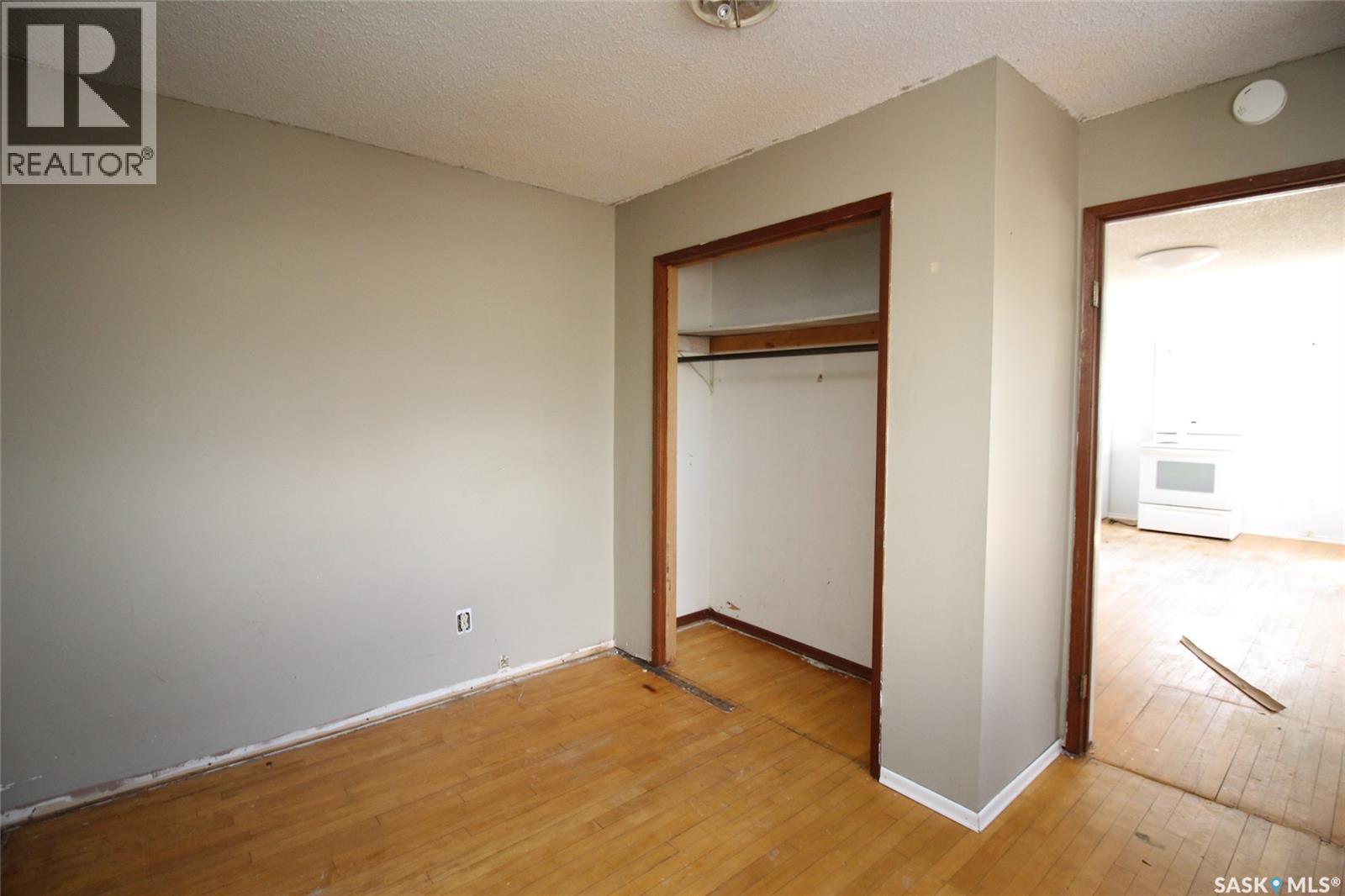 428 3rd Street W, Shaunavon, Saskatchewan  S0N 2M0 - Photo 13 - SK035898