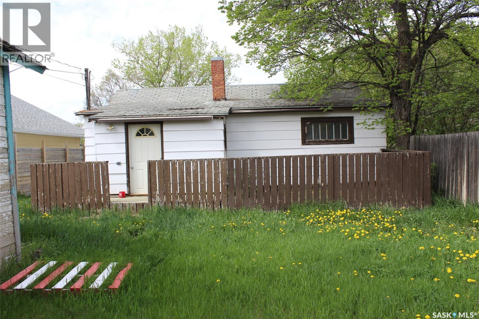 428 3rd Street W, Shaunavon, Saskatchewan  S0N 2M0 - Photo 20 - SK035898