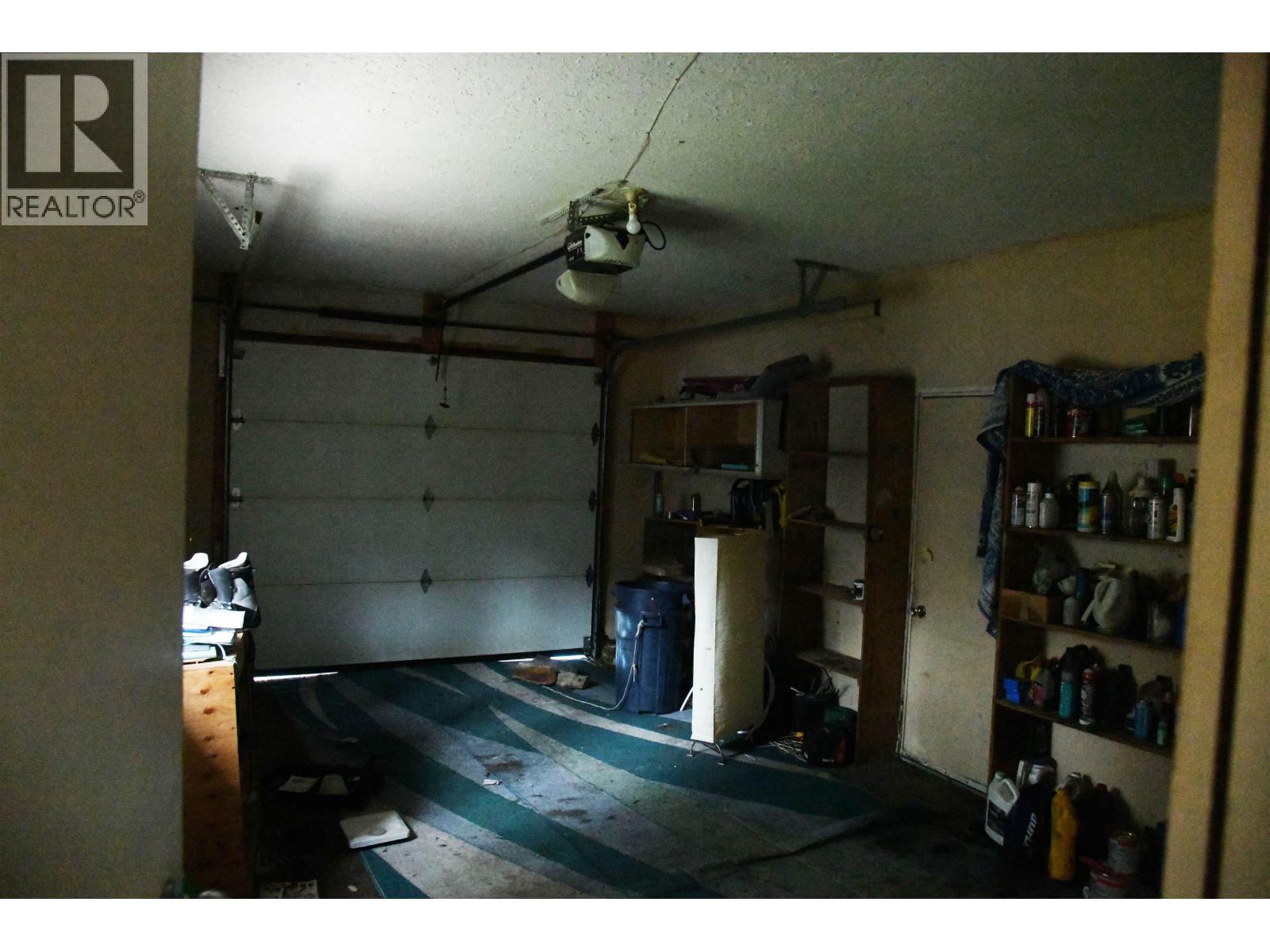 6462 Mercer Road, 100 Mile House, British Columbia  V0K 2E3 - Photo 11 - R3123785