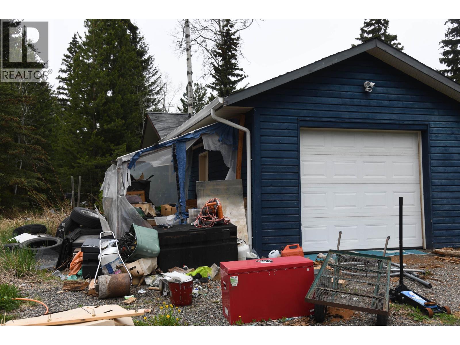 6462 Mercer Road, 100 Mile House, British Columbia  V0K 2E3 - Photo 25 - R3123785