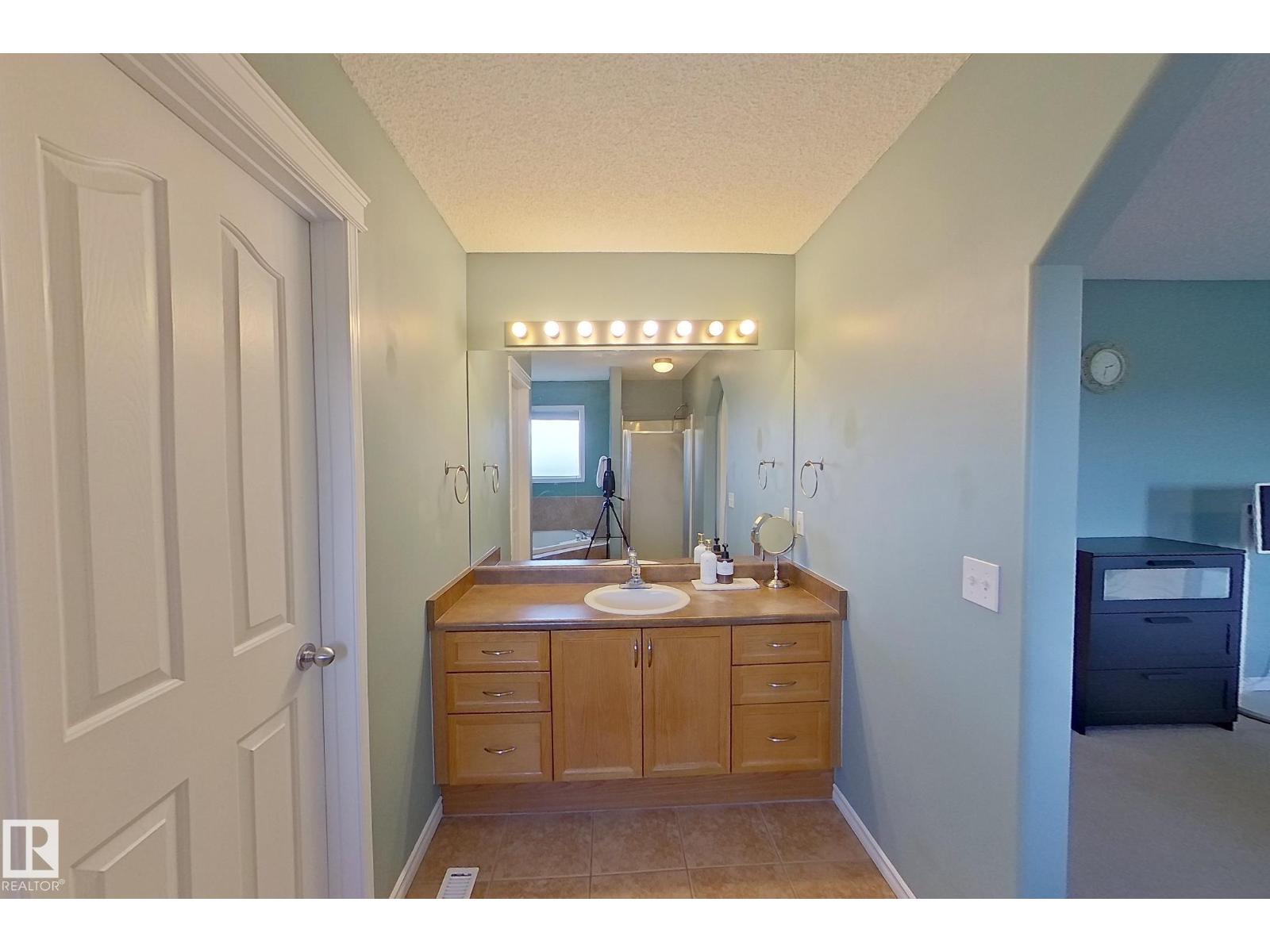 3540 Mclean Cr Sw, Edmonton, Alberta  T6W 1M3 - Photo 23 - E4487843