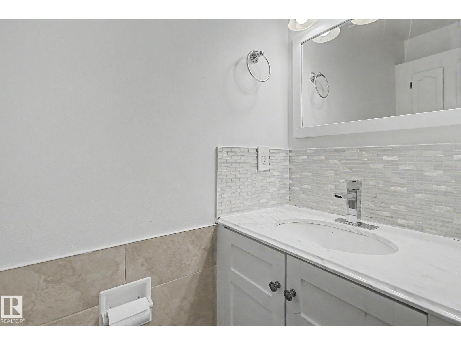 9b Clareview Vg Nw, Edmonton, Alberta  T5A 3P4 - Photo 8 - E4487844