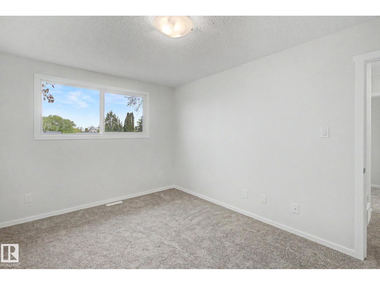 9b Clareview Vg Nw, Edmonton, Alberta  T5A 3P4 - Photo 21 - E4487844