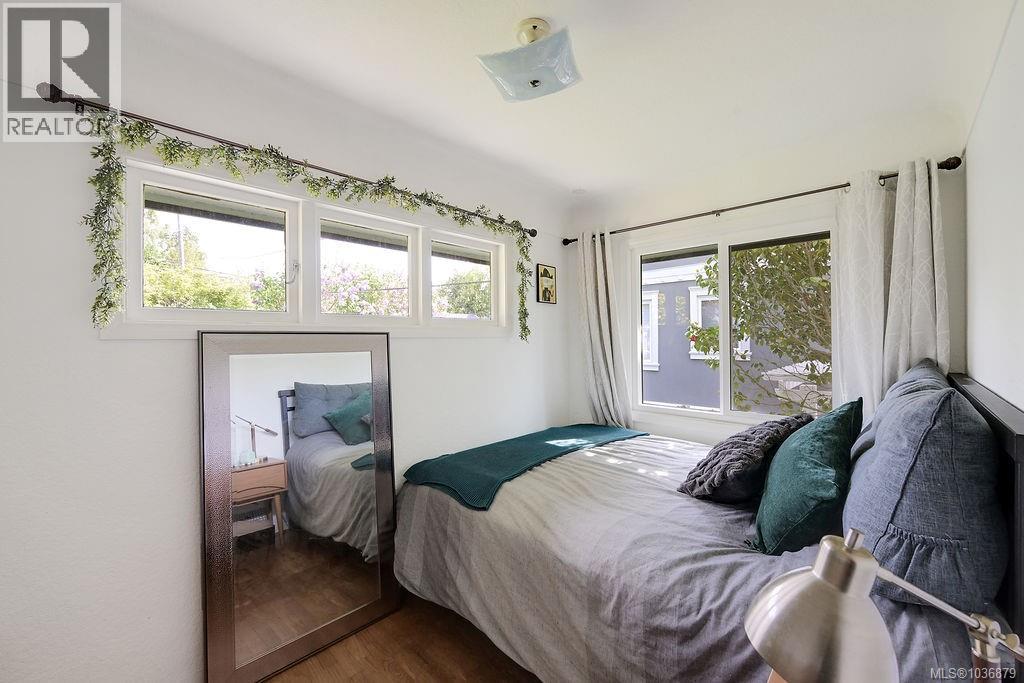 2106 Neil St, Oak Bay, British Columbia  V8R 3E4 - Photo 36 - 1036879
