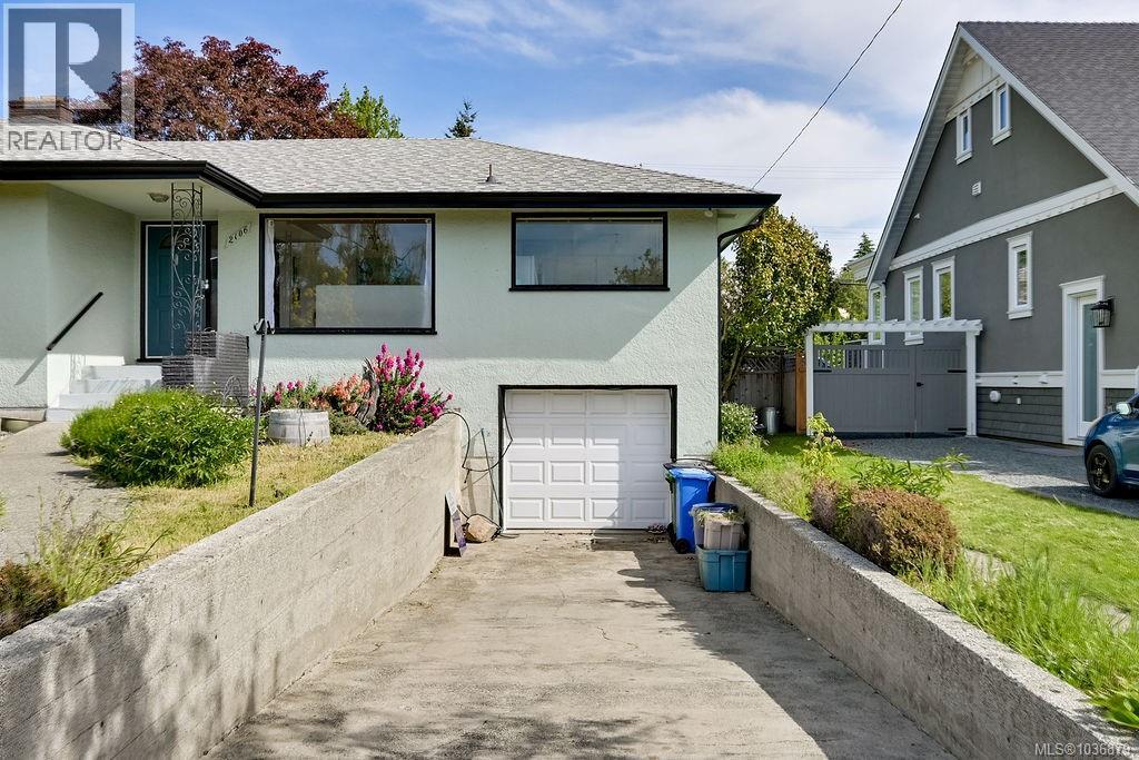 2106 Neil St, Oak Bay, British Columbia  V8R 3E4 - Photo 70 - 1036879