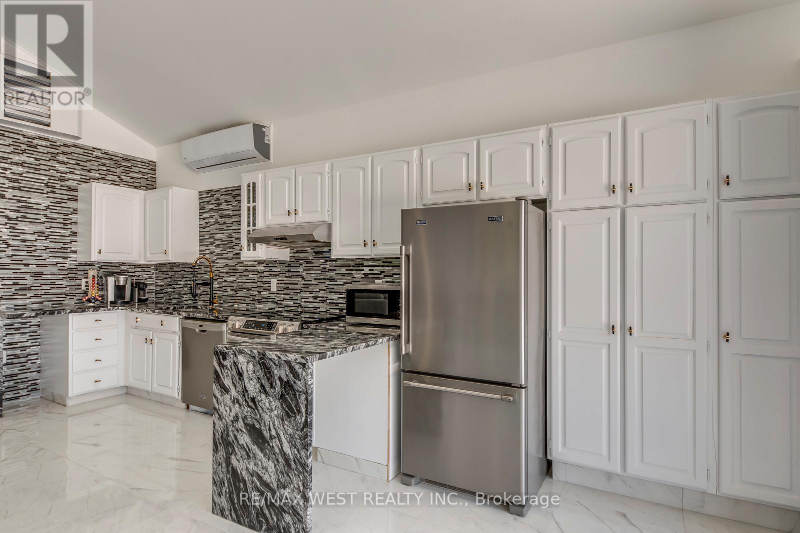 8077 Mount Carmel Boulevard, Niagara Falls, Ontario  L2H 2Y8 - Photo 35 - X13131106