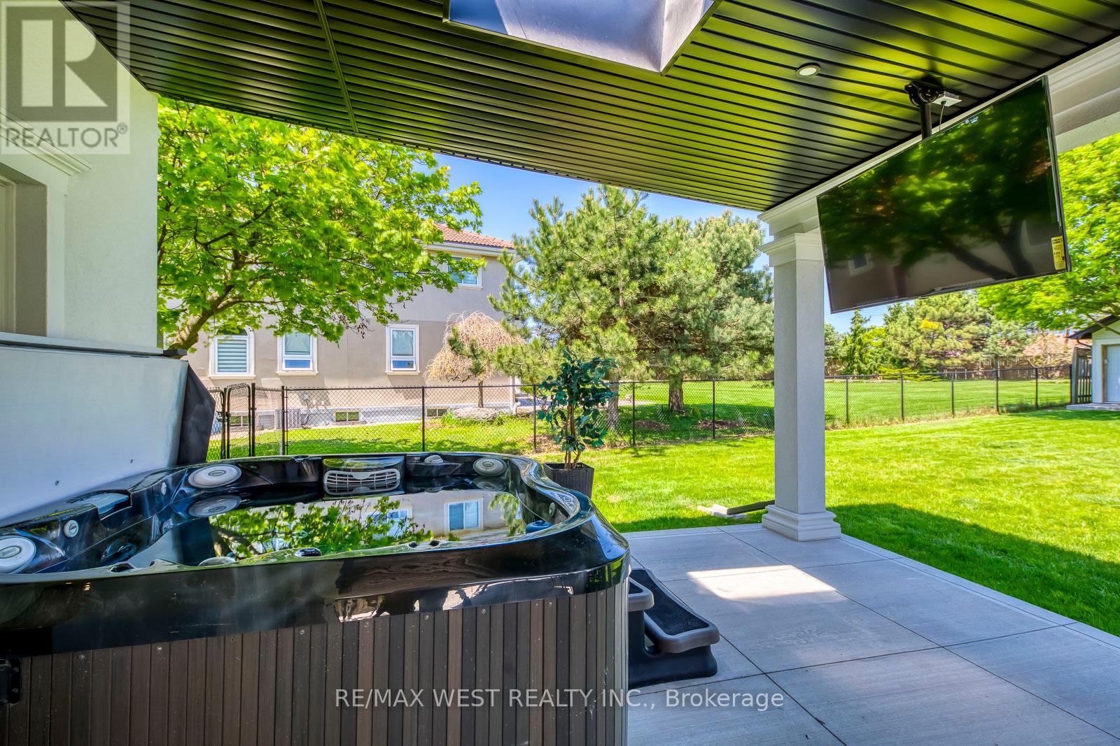 8077 Mount Carmel Boulevard, Niagara Falls, Ontario  L2H 2Y8 - Photo 40 - X13131106