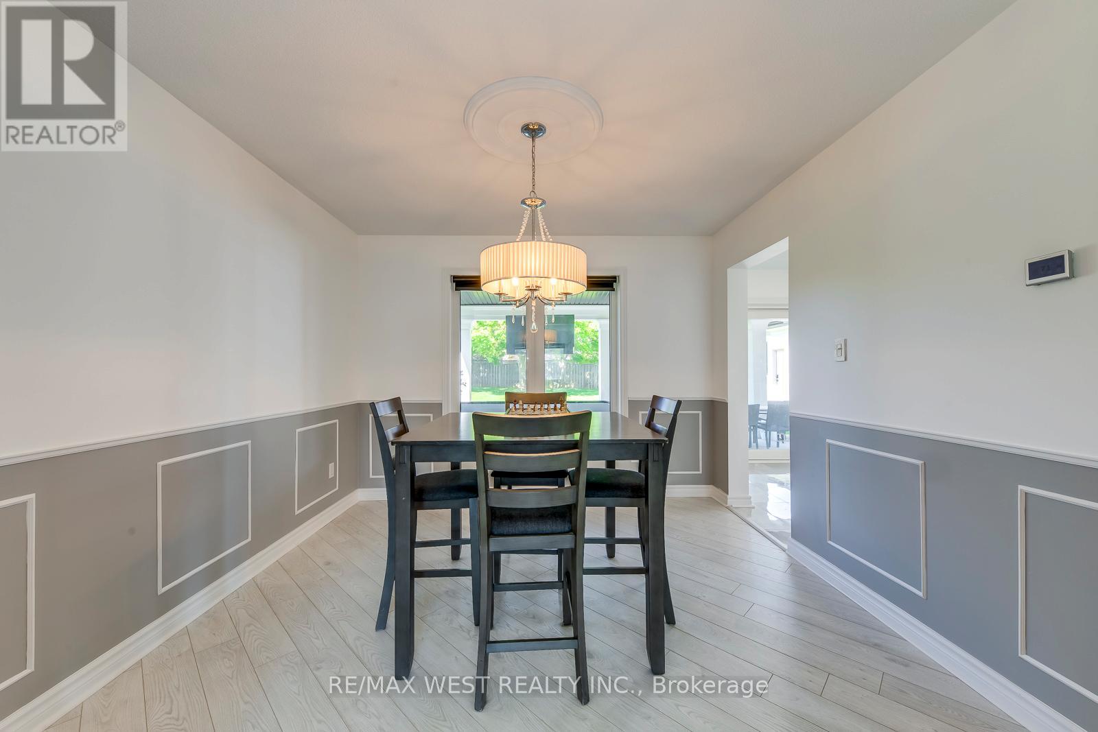8077 Mount Carmel Boulevard, Niagara Falls, Ontario  L2H 2Y8 - Photo 5 - X13131106