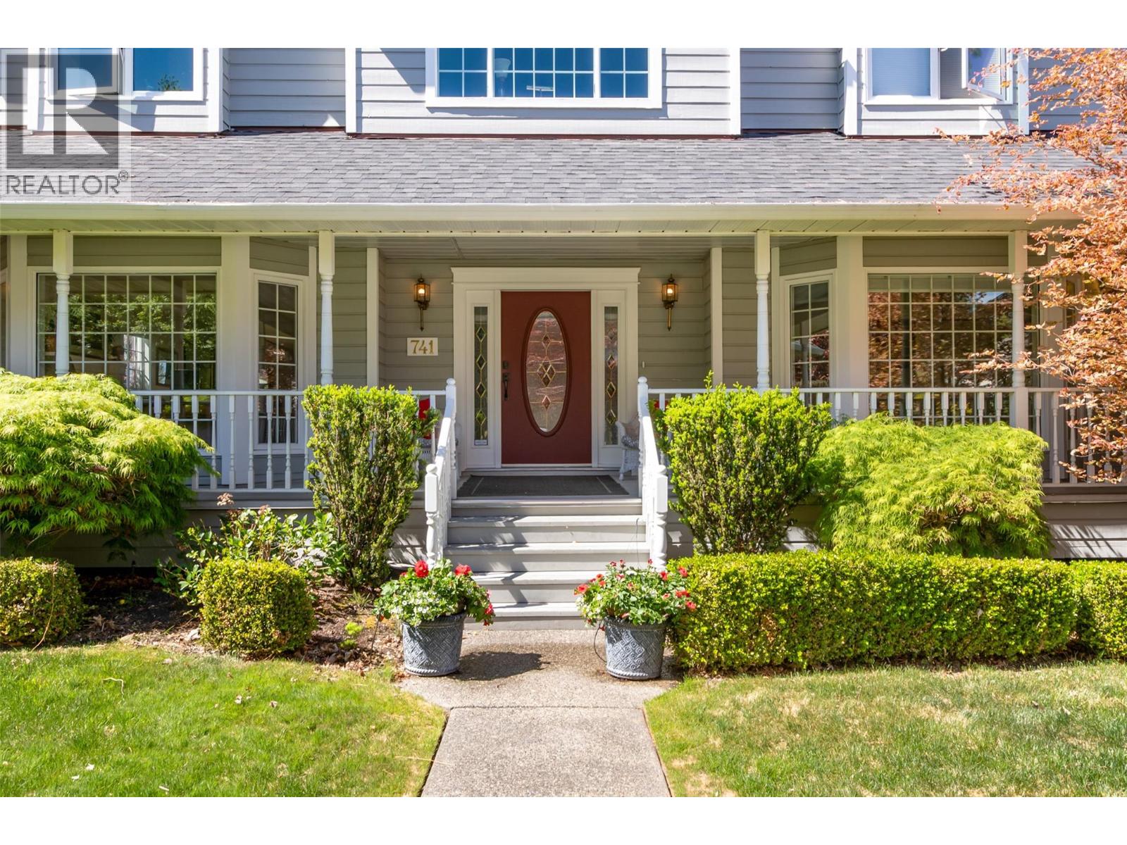 741 Westpoint Drive, Kelowna, British Columbia  V1W 2Z4 - Photo 3 - 10386061