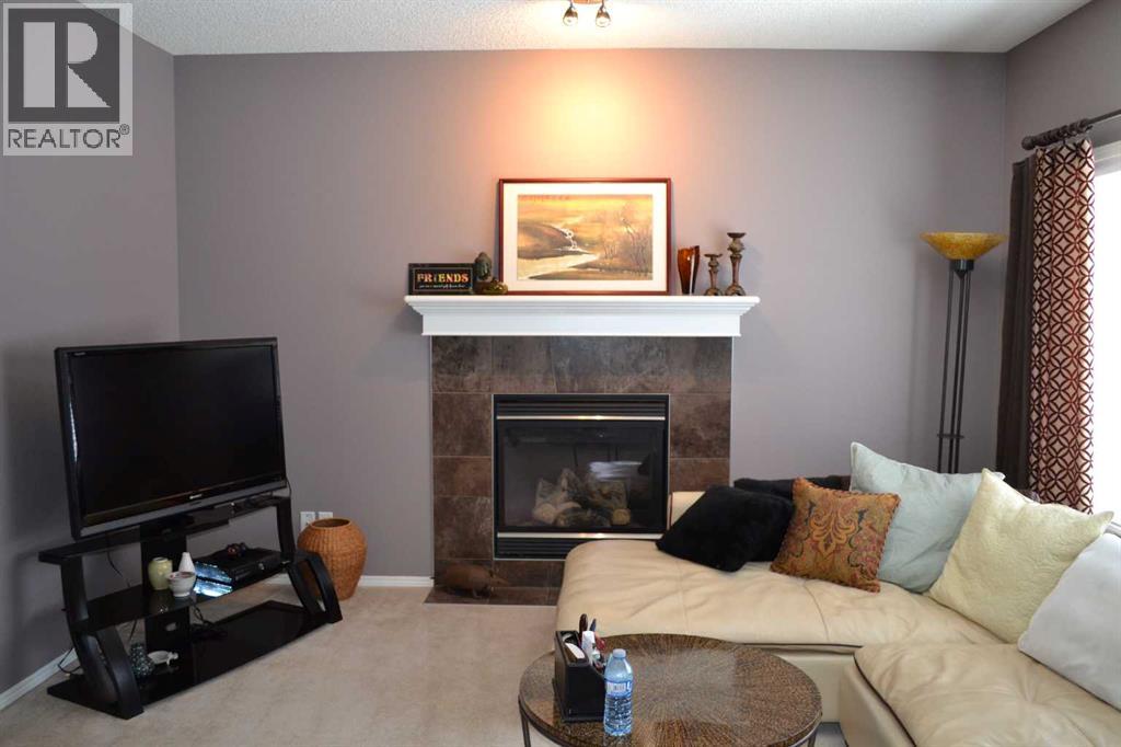 209 Lakeview Inlet, Chestermere, Alberta  T1X 1P4 - Photo 12 - A2294307