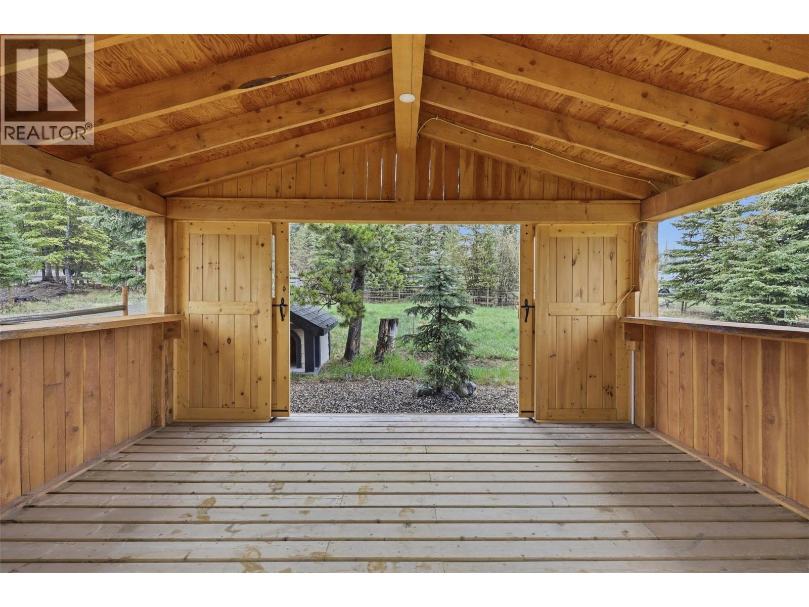 4761 Atwater Road, Logan Lake, British Columbia  V0K 1W0 - Photo 6 - 10387607