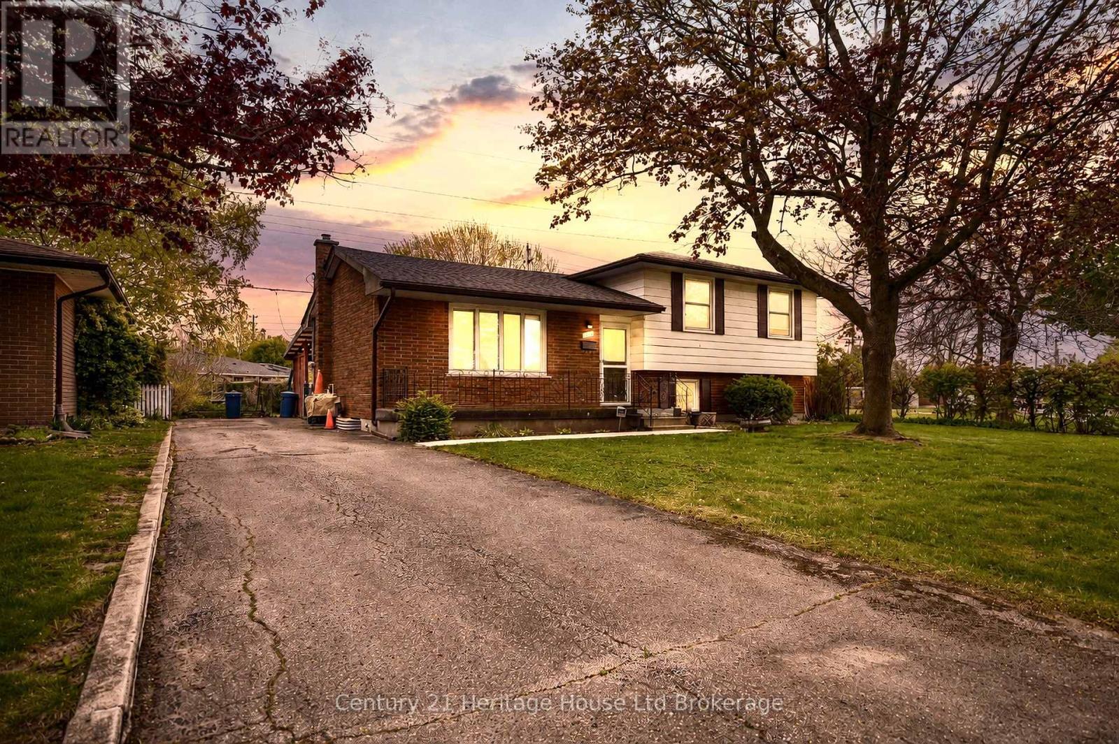 1152 Sorrel Street, London East, Ontario  N5V 2N1 - Photo 1 - X13131190