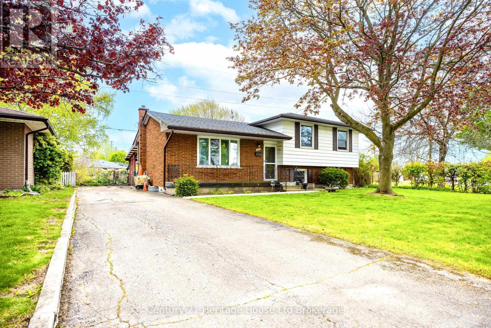 1152 Sorrel Street, London East, Ontario  N5V 2N1 - Photo 2 - X13131190