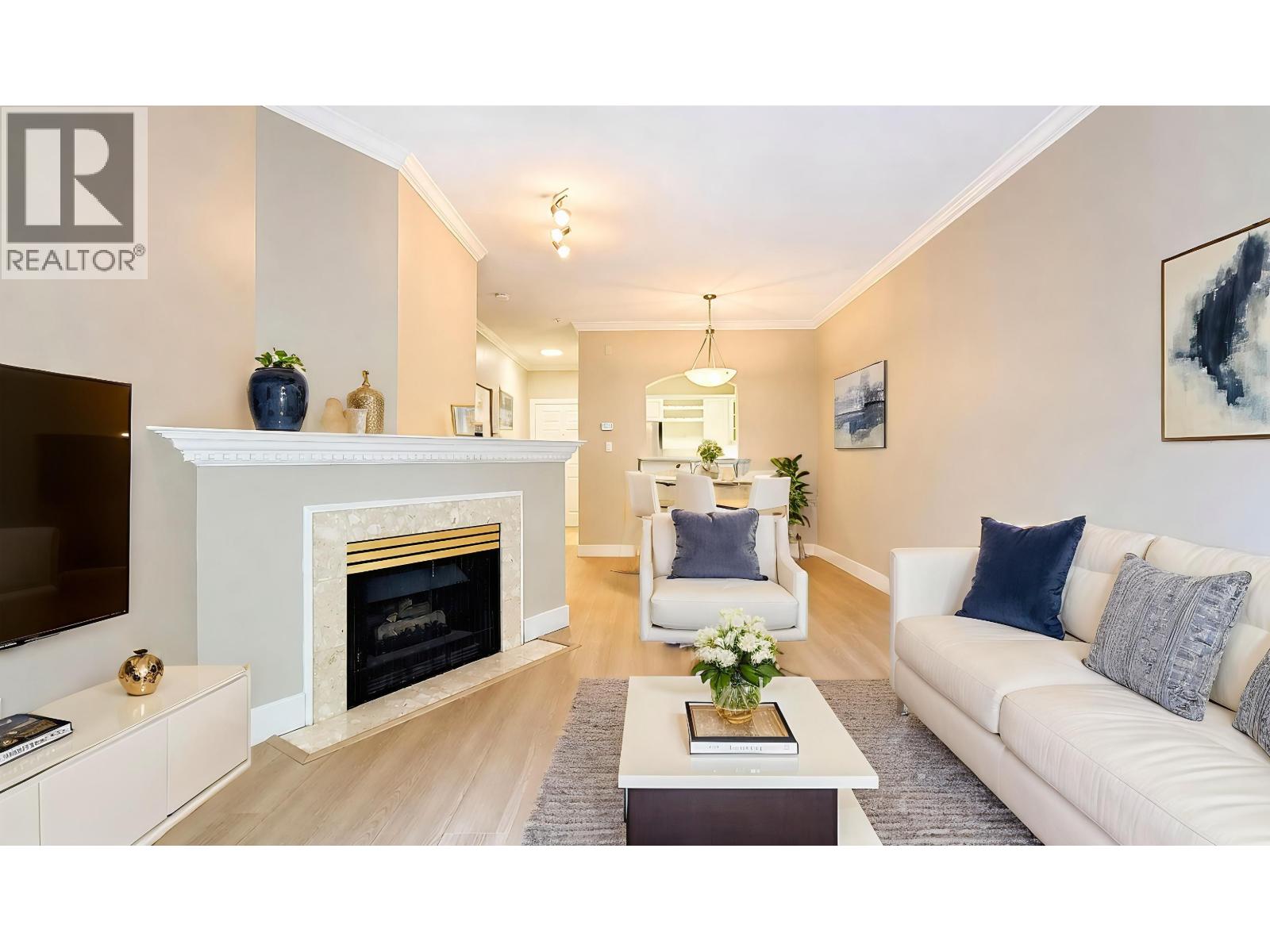211 2985 Princess Crescent, Coquitlam, British Columbia  V3B 7P3 - Photo 5 - R3123988