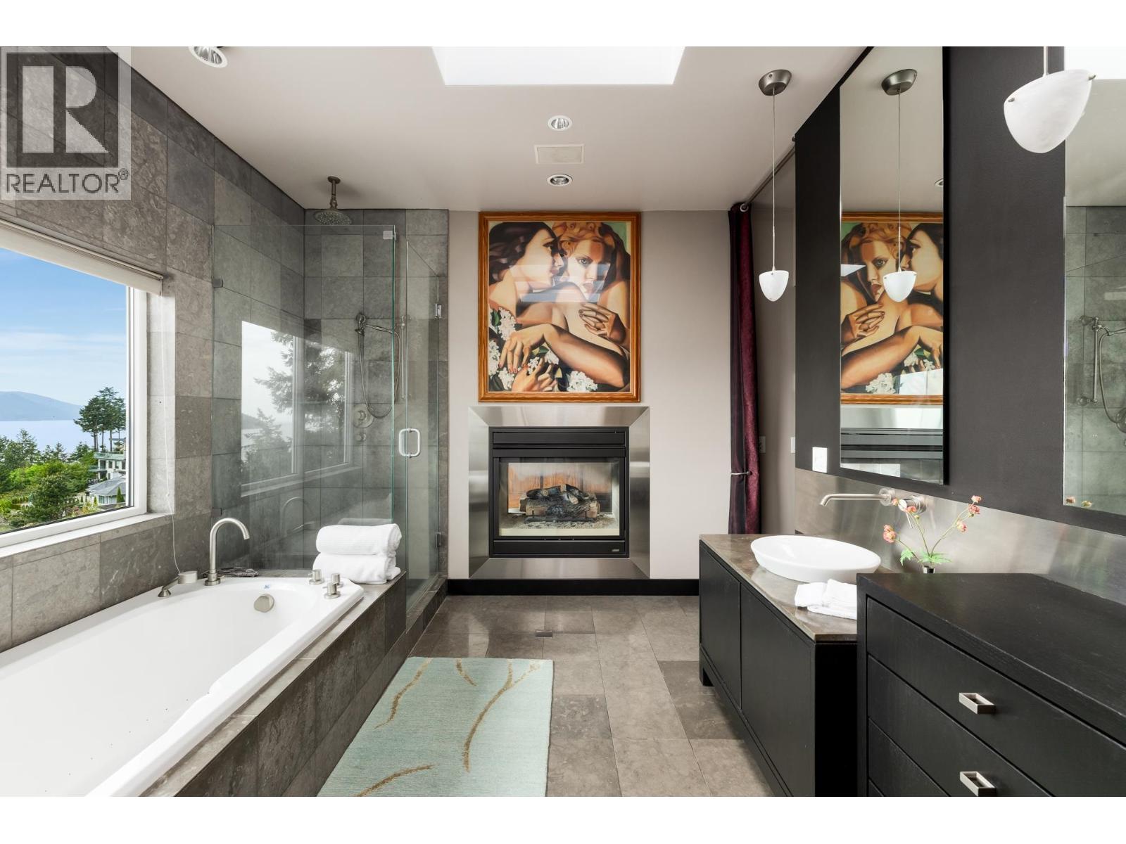 75 Tidewater Way, Lions Bay, British Columbia  V0N 2E0 - Photo 17 - R3123998