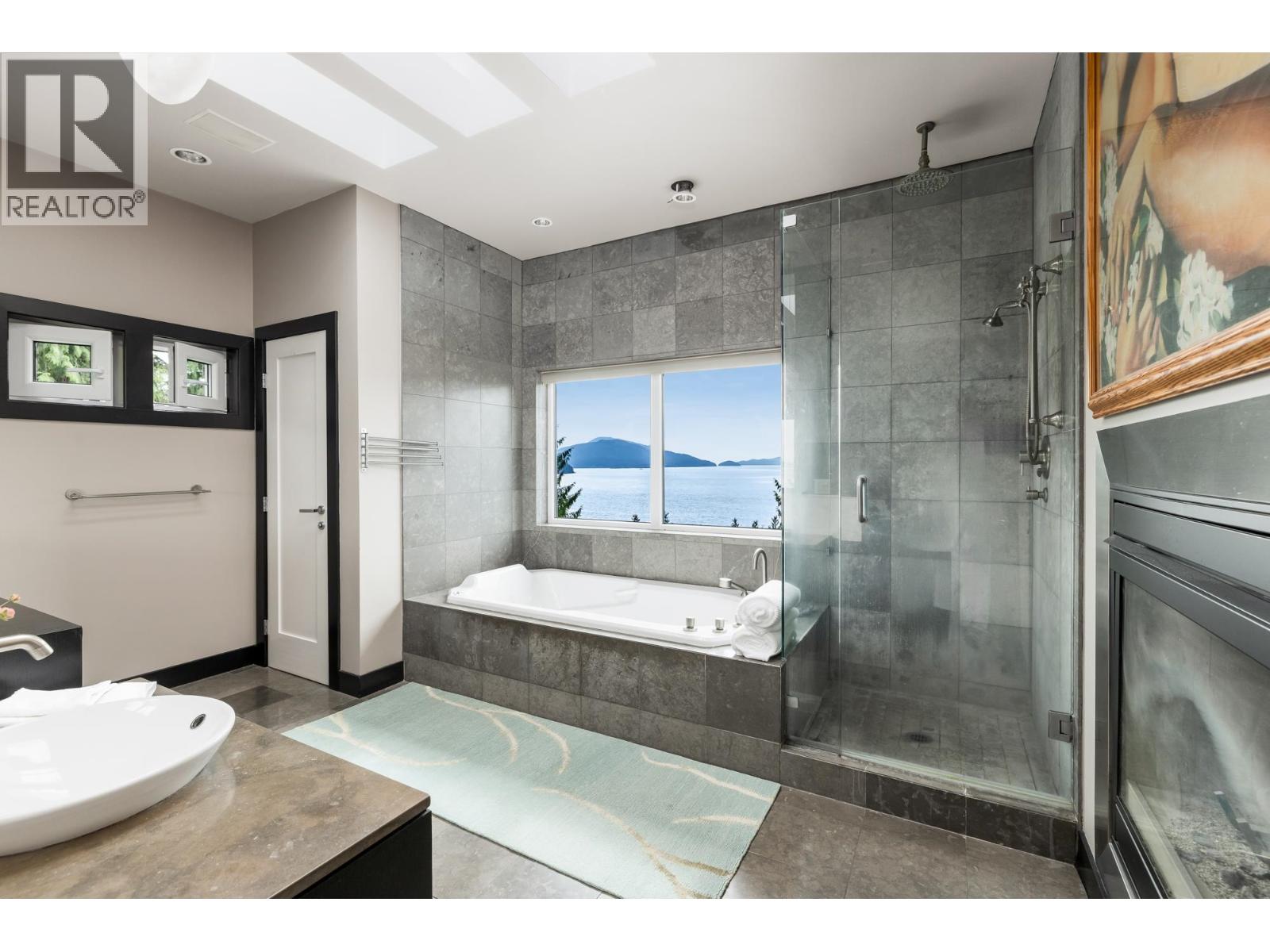 75 Tidewater Way, Lions Bay, British Columbia  V0N 2E0 - Photo 20 - R3123998