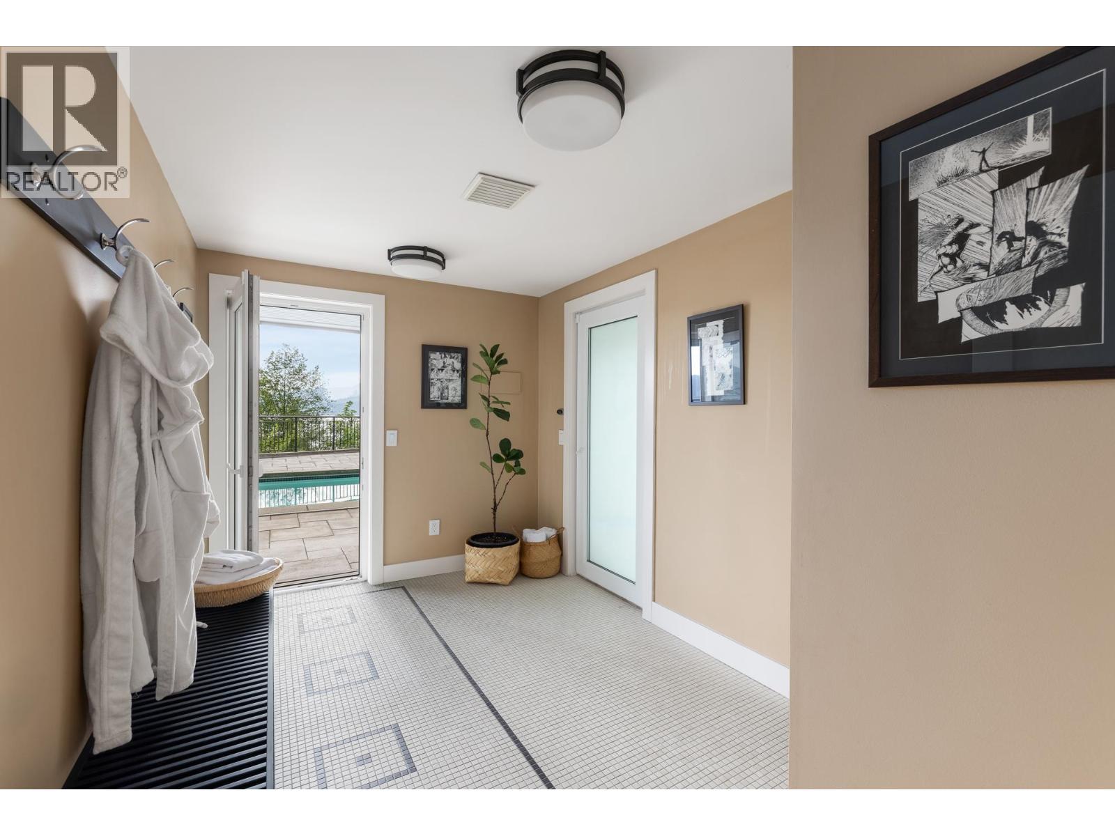 75 Tidewater Way, Lions Bay, British Columbia  V0N 2E0 - Photo 32 - R3123998