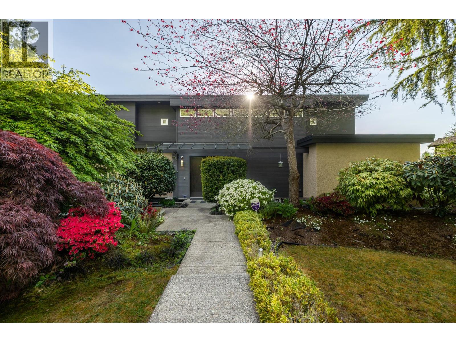 75 Tidewater Way, Lions Bay, British Columbia  V0N 2E0 - Photo 35 - R3123998