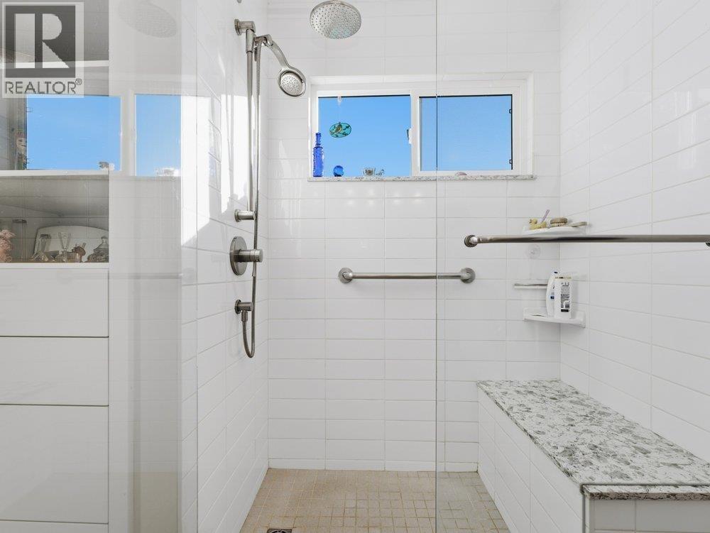 3298 Mahon Avenue, North Vancouver, British Columbia  V7N 3T5 - Photo 13 - R3123999