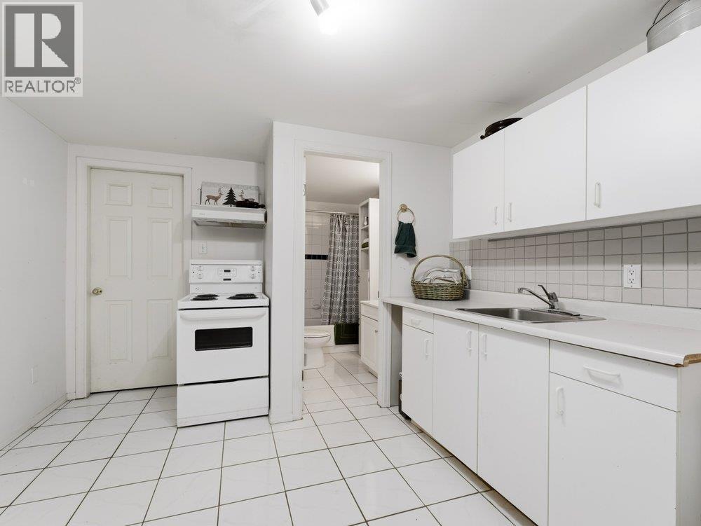 3298 Mahon Avenue, North Vancouver, British Columbia  V7N 3T5 - Photo 19 - R3123999