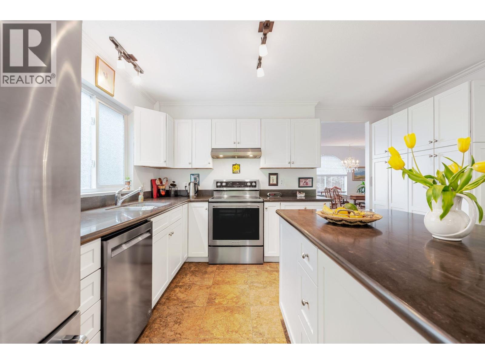 3298 Mahon Avenue, North Vancouver, British Columbia  V7N 3T5 - Photo 6 - R3123999