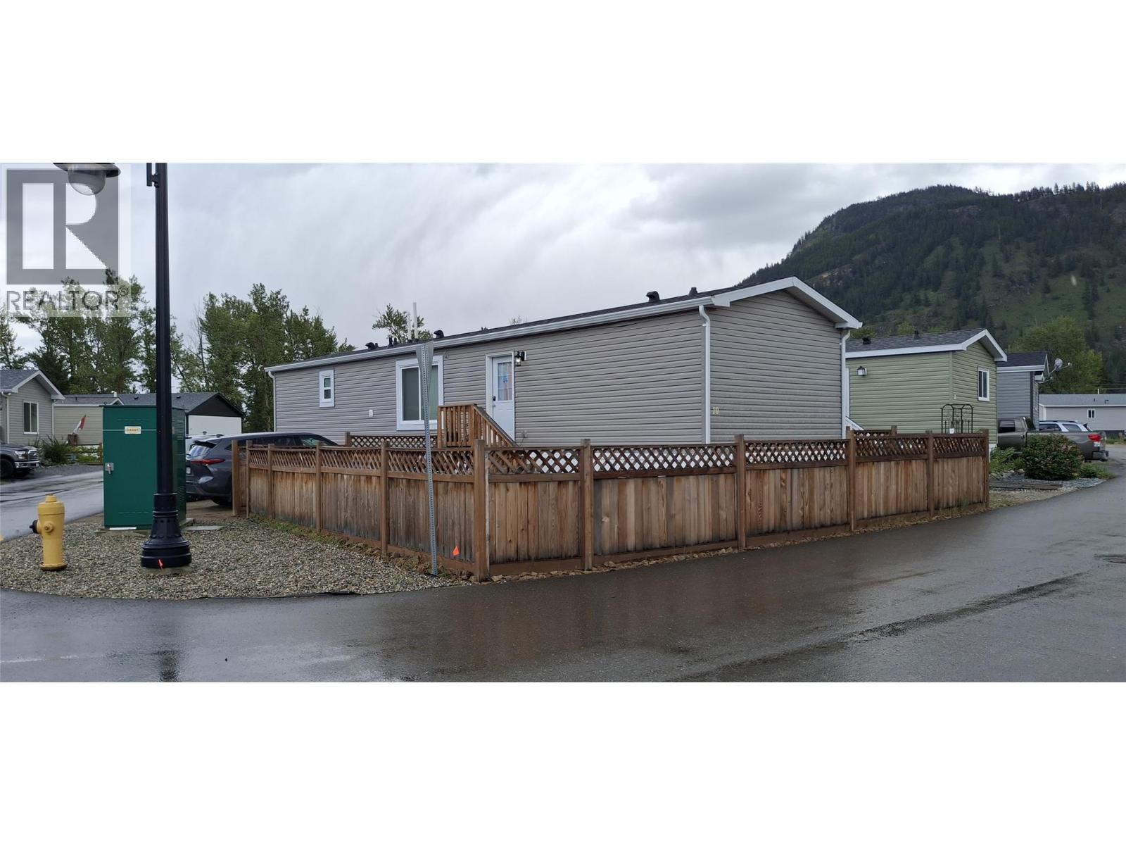 235 Aylmer Road Unit# 10, Chase, British Columbia