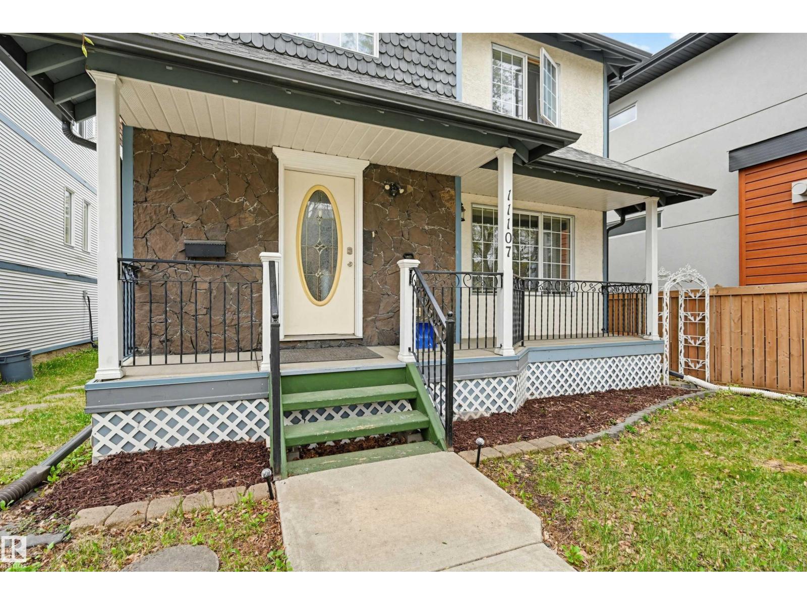 11107 University Av Nw, Edmonton, Alberta  T6G 1Y5 - Photo 3 - E4487848
