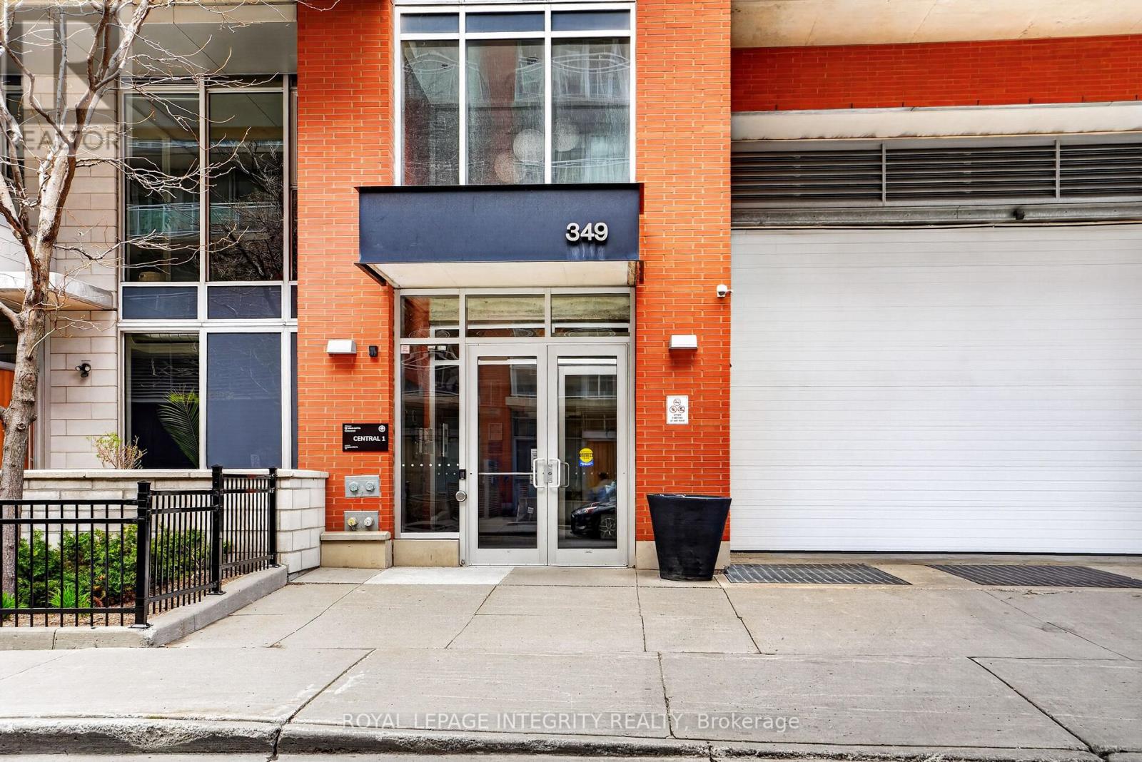 216 - 349 Mcleod Street, Ottawa, Ontario  K2P 0S1 - Photo 3 - X13131186