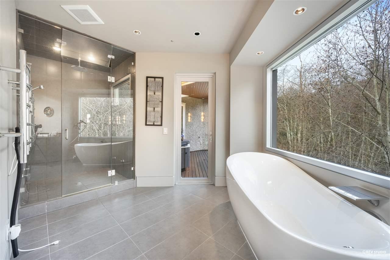 14523 Magdalen Avenue, White Rock, British Columbia  V4B 2X5 - Photo 19 - R3124036