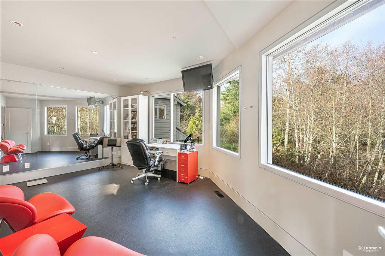 14523 Magdalen Avenue, White Rock, British Columbia  V4B 2X5 - Photo 22 - R3124036