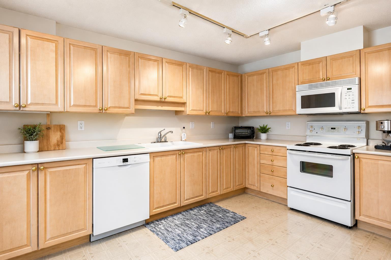 406 33065 Mill Lake Road, Abbotsford, British Columbia  V2S 8E6 - Photo 32 - R3123574