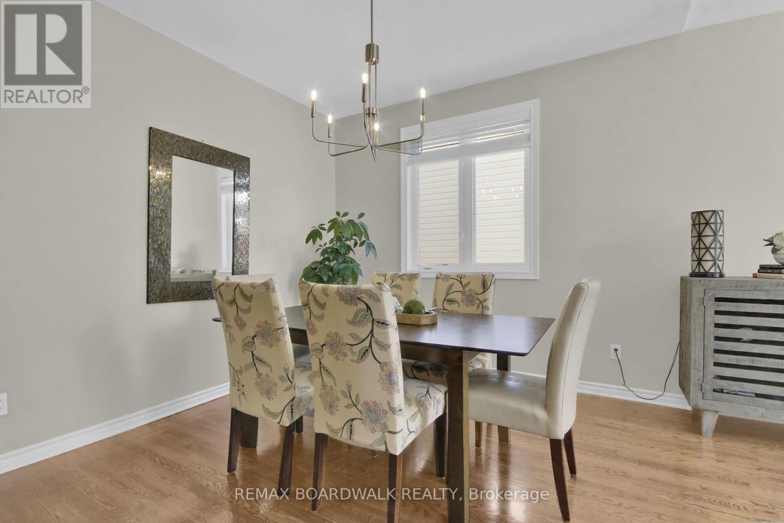 48 Maricona Way, Ottawa, Ontario  K2T 1H2 - Photo 10 - X13081178