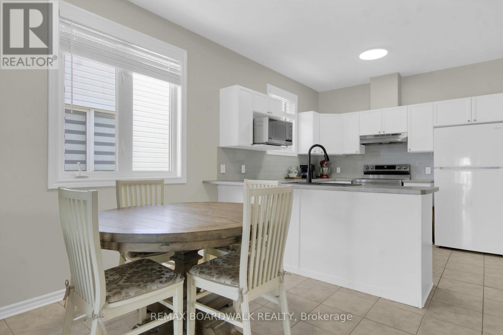 48 Maricona Way, Ottawa, Ontario  K2T 1H2 - Photo 18 - X13081178