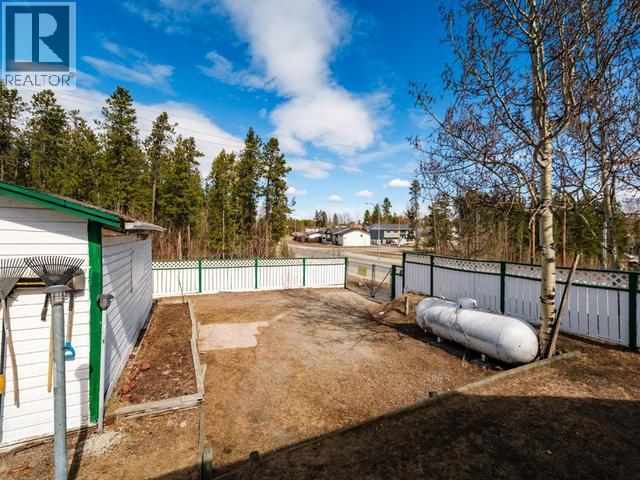 1201 Hickory Street, Whitehorse, Yukon  Y1A 4M4 - Photo 8 - 17255