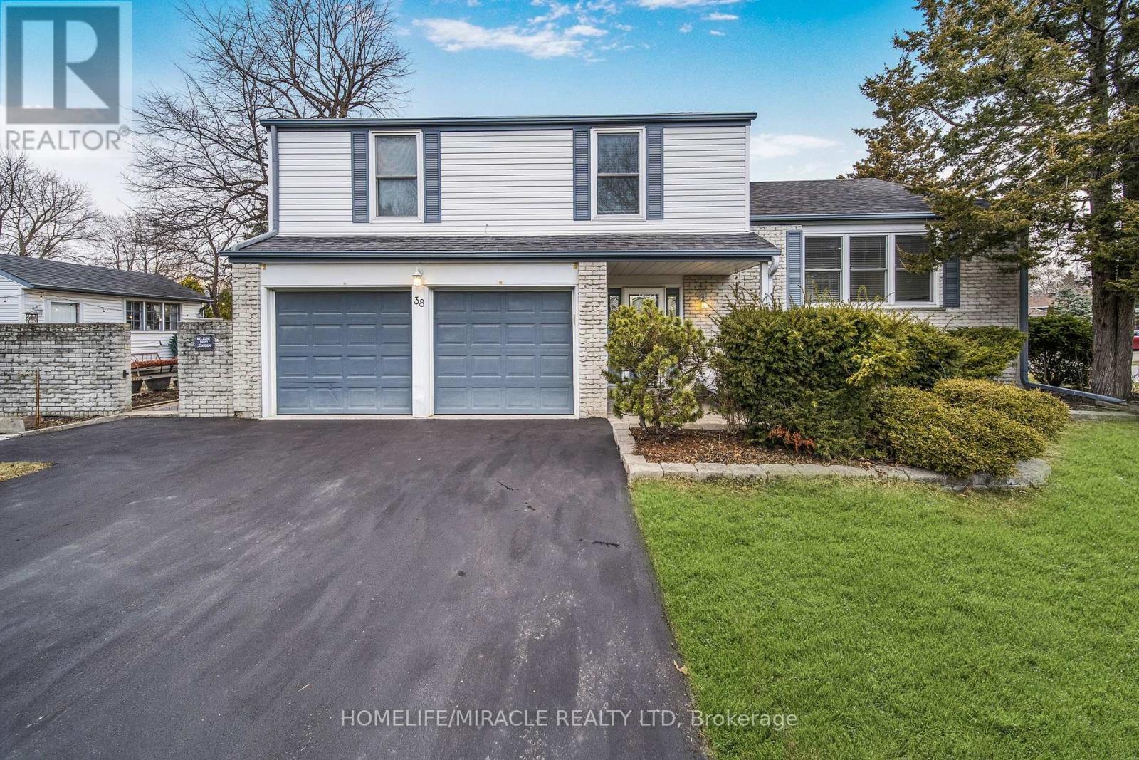 38 RIVER VIEW DRIVE, Brampton, Ontario