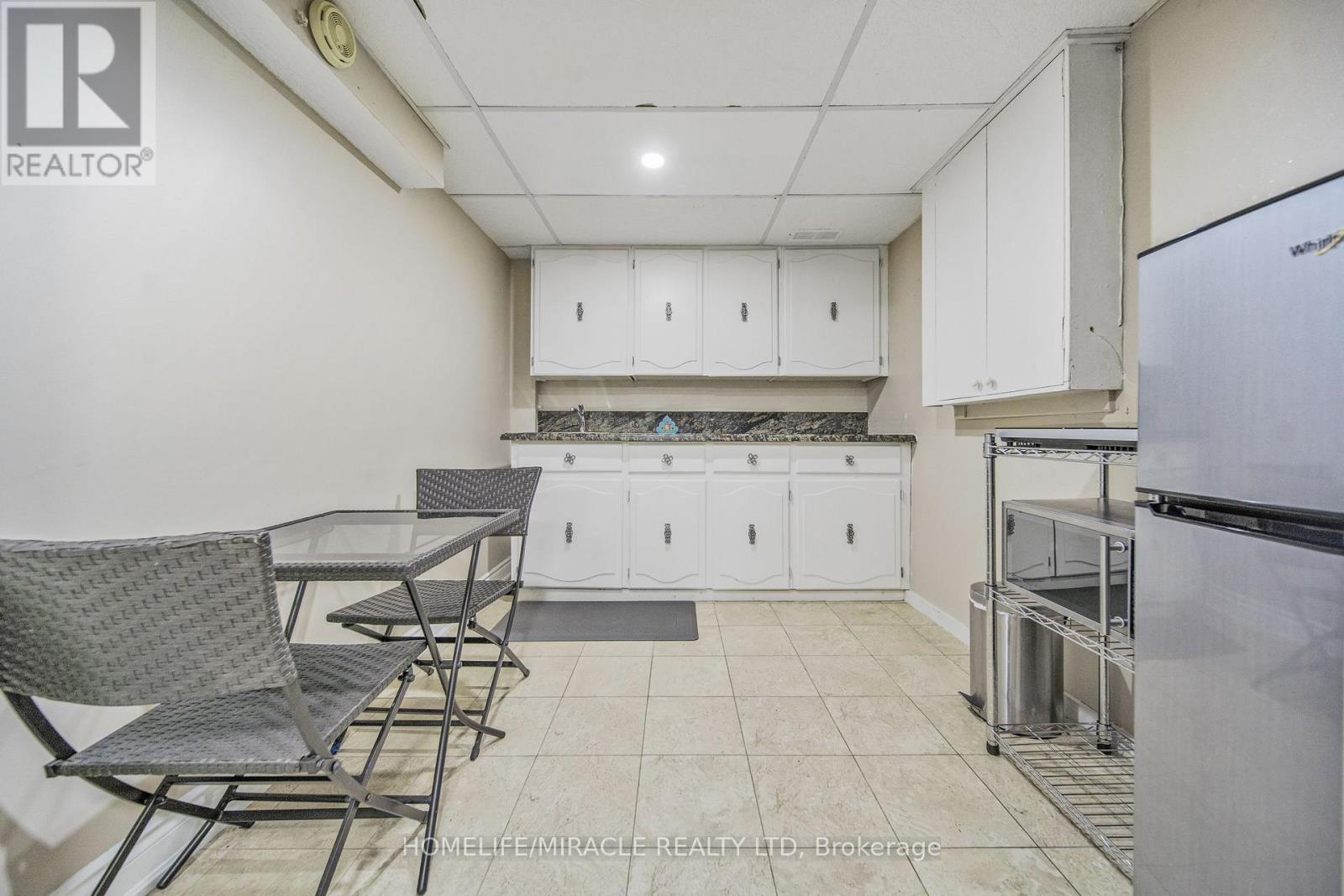 38 River View Drive, Brampton, Ontario  L6W 2E5 - Photo 13 - W13131214