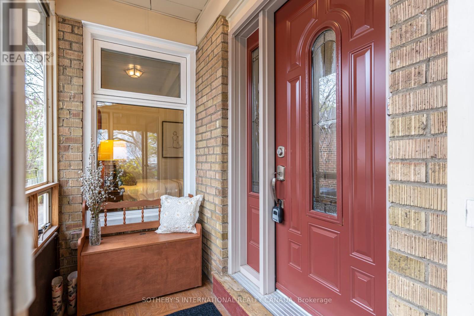 16 PAULART DRIVE, Toronto, Ontario
