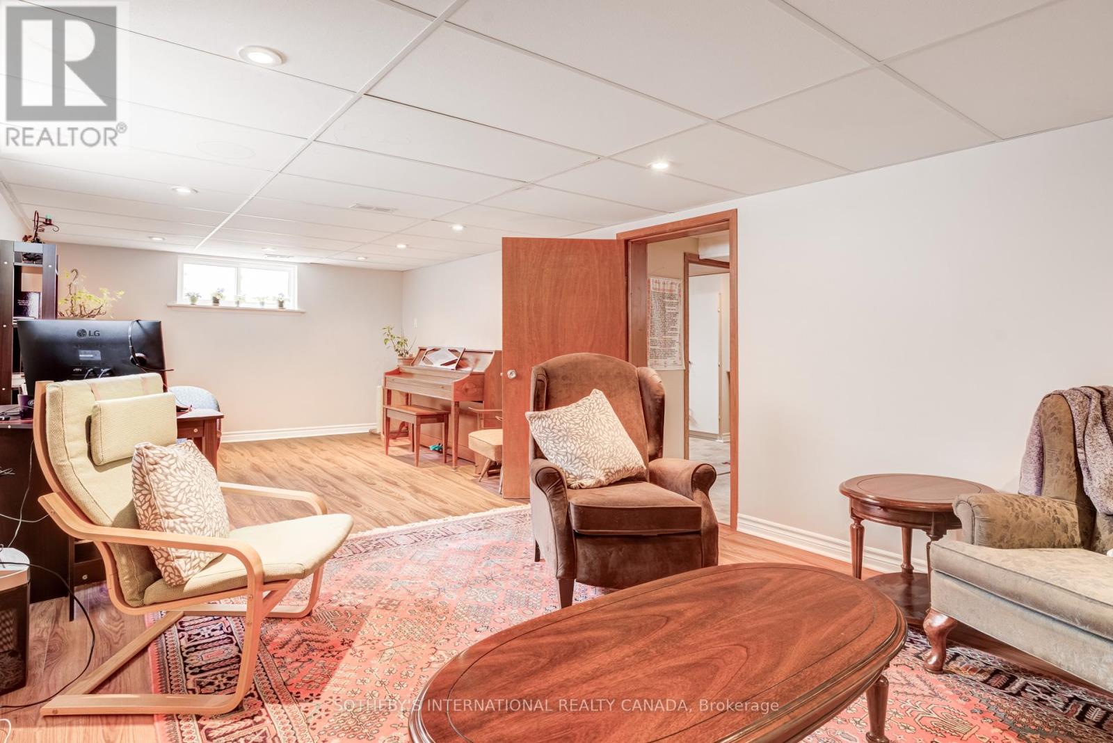 16 Paulart Drive, Toronto, Ontario  M9B 3V4 - Photo 33 - W13090680