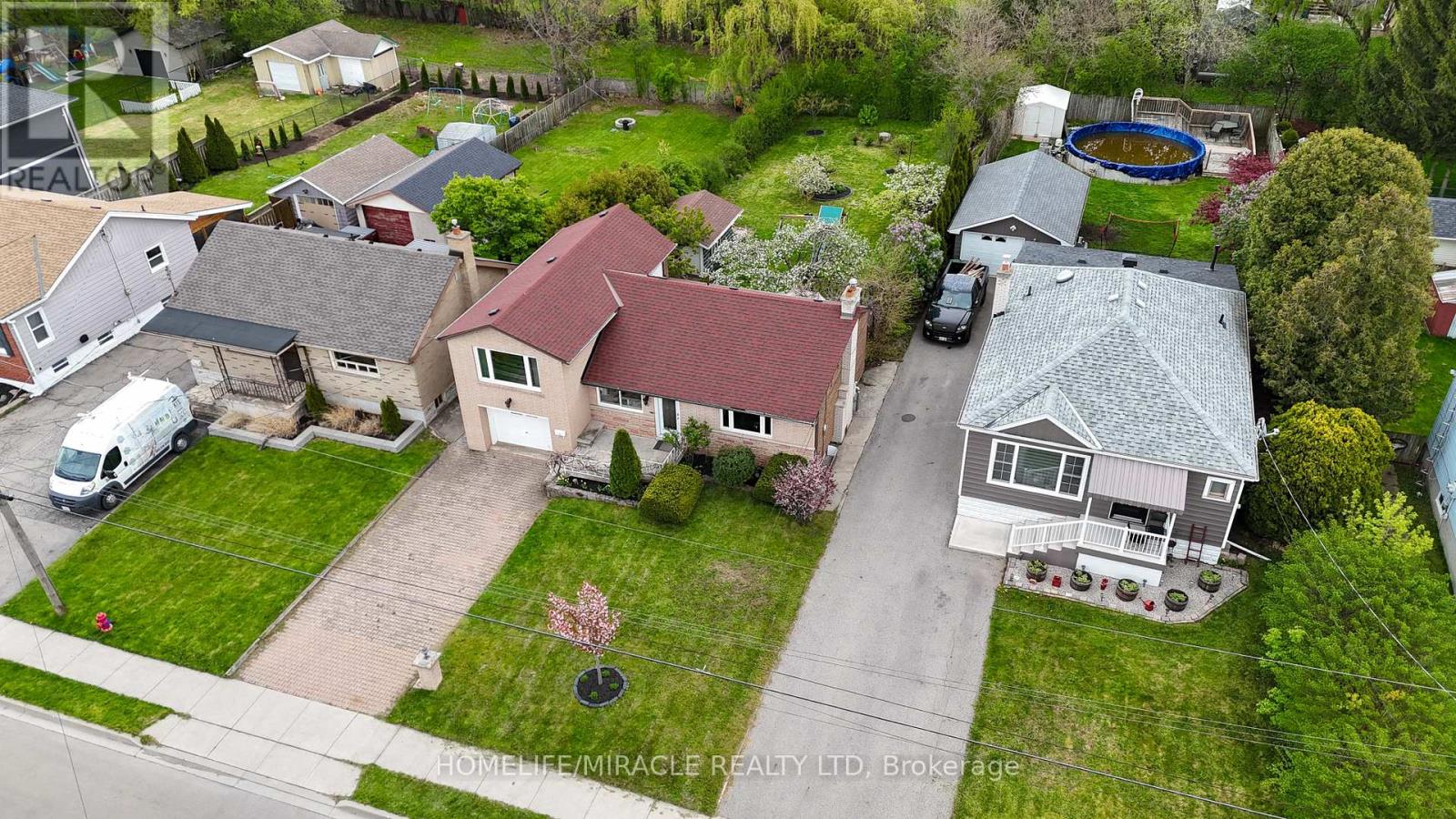 32 Durham Road, Hamilton, Ontario  L8E 1X1 - Photo 3 - X13131218