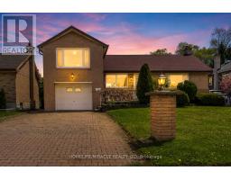 32 DURHAM ROAD, Hamilton, Ontario