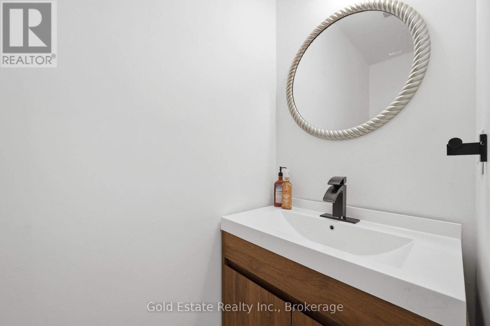 4875 Valera Road, Burlington, Ontario  L7M 0H4 - Photo 12 - W13125642
