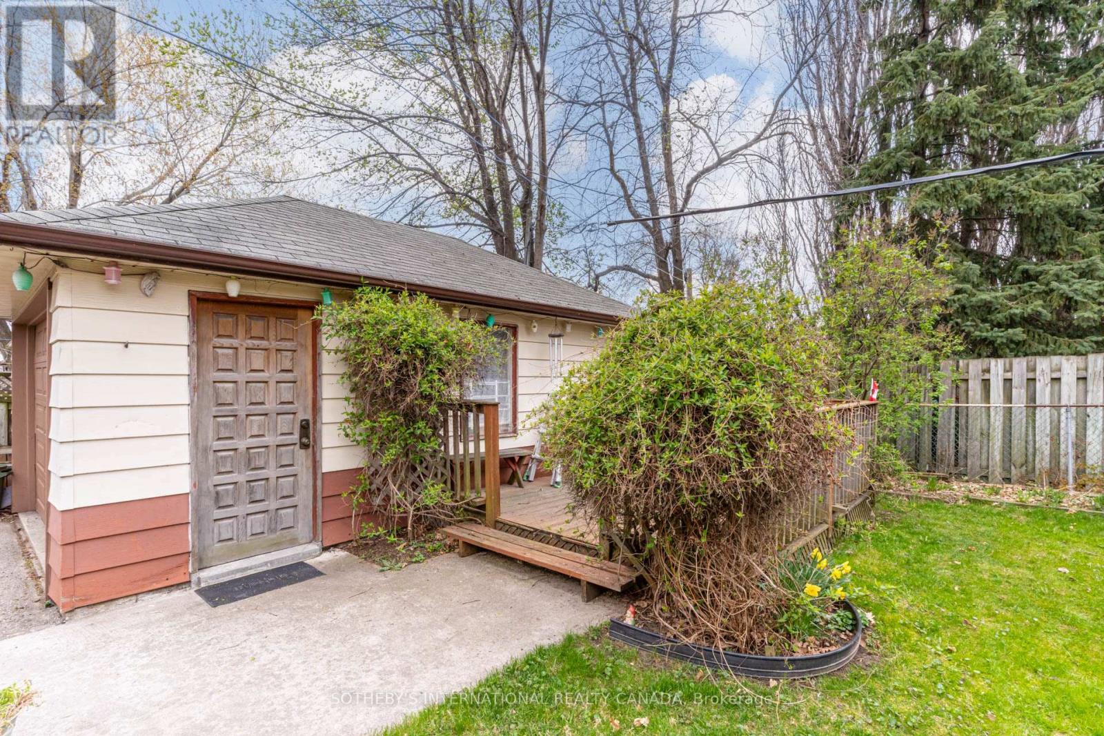 16 Paulart Drive, Toronto, Ontario  M9B 3V4 - Photo 45 - W13090680
