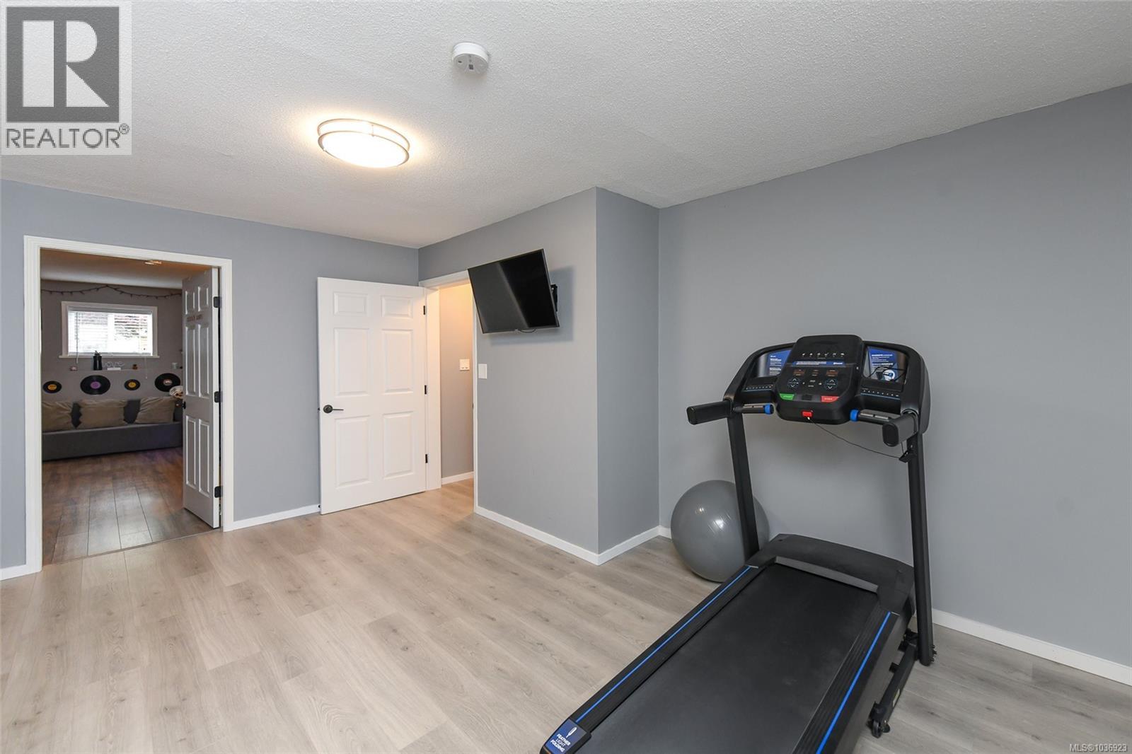 103 2727 1st St, Courtenay, British Columbia  V9N 9C8 - Photo 34 - 1036923