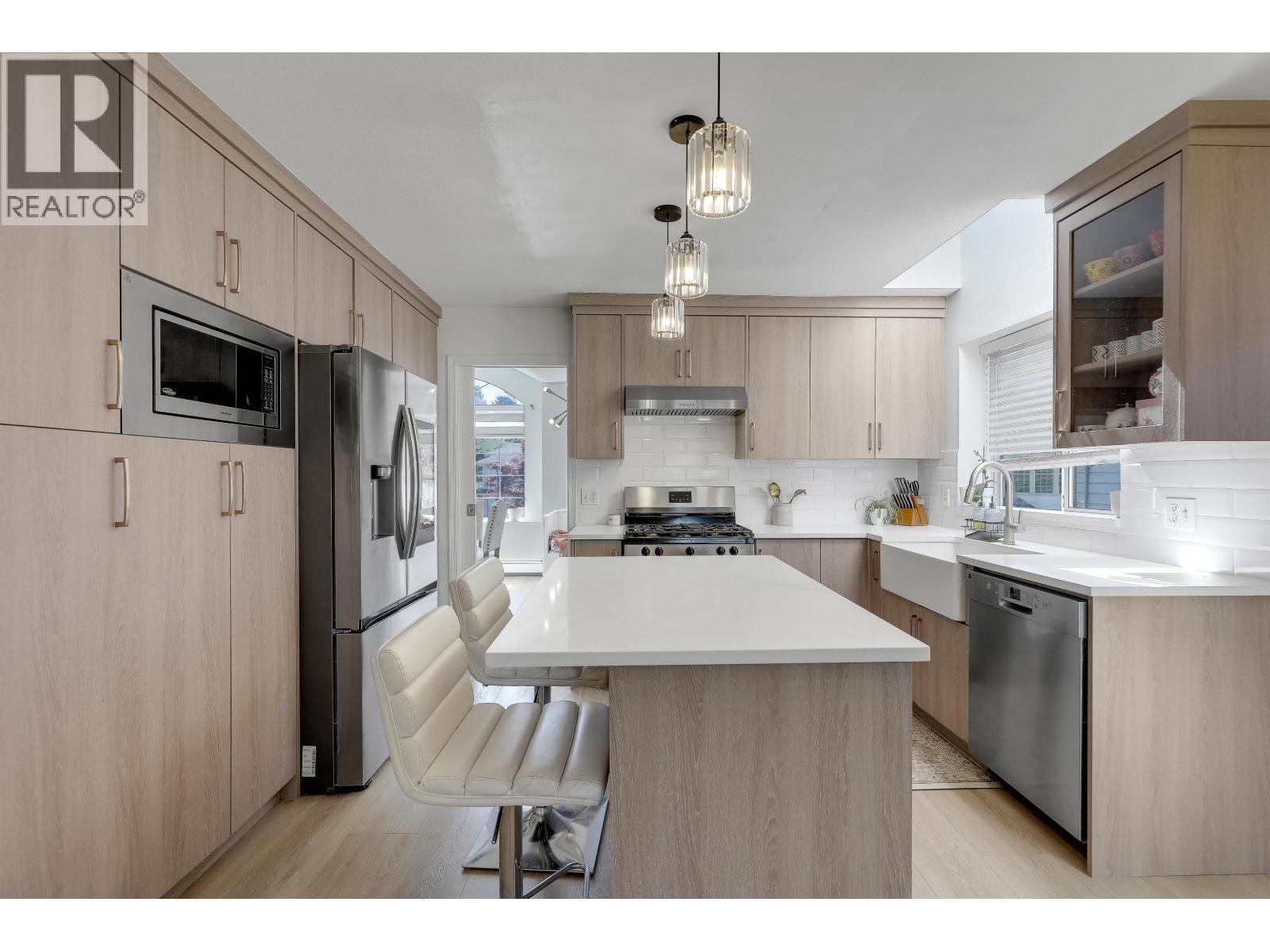 1931 Jacana Avenue, Port Coquitlam, British Columbia  V3C 5Y4 - Photo 6 - R3123571