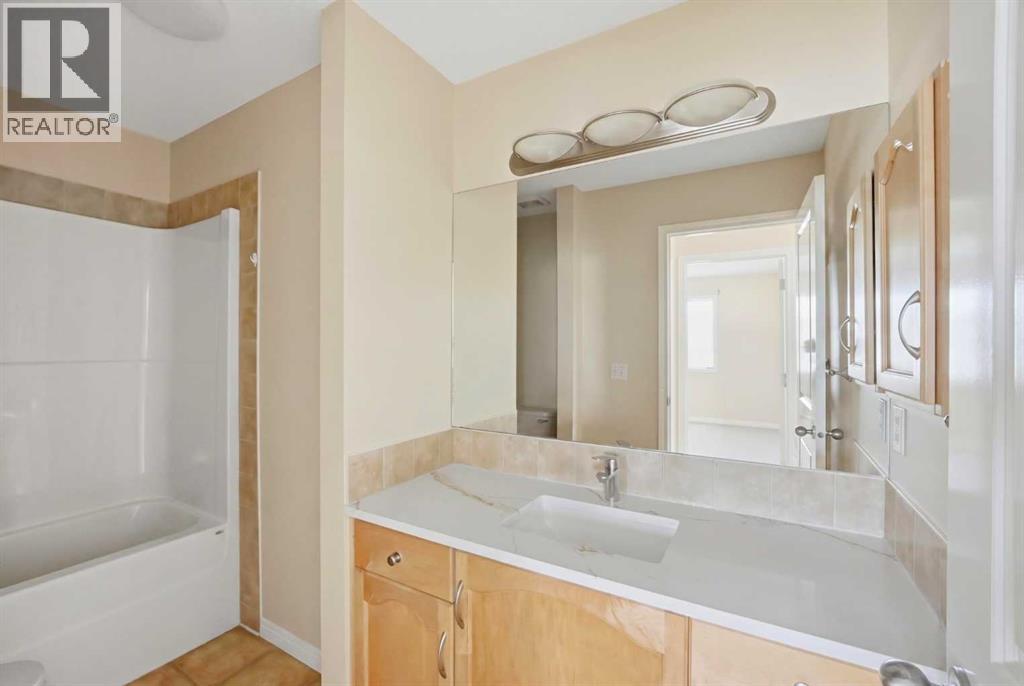 35 Saddlebrook Link Ne, Calgary, Alberta  T3J 0B4 - Photo 22 - A2310699